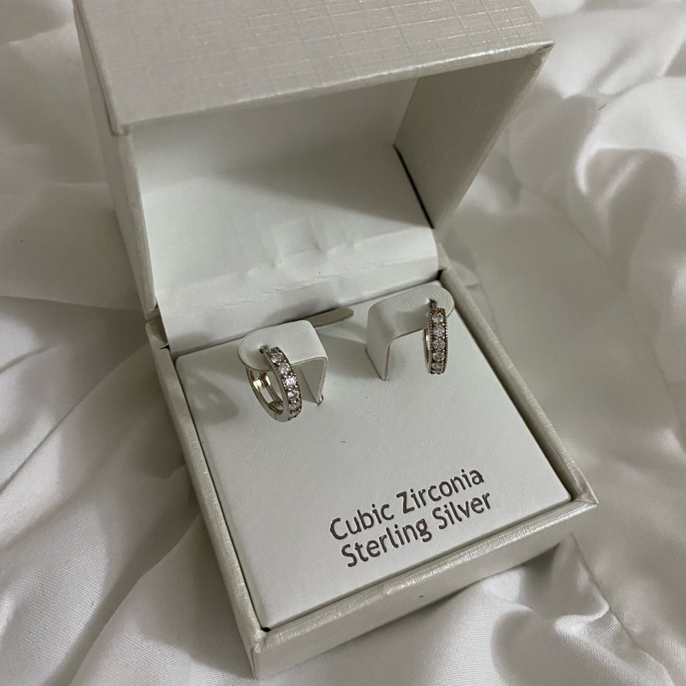 Silver mini hoop earrings